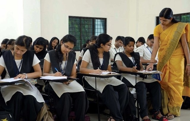 केंद्र ने केरल का शिक्षा बजट कम किया