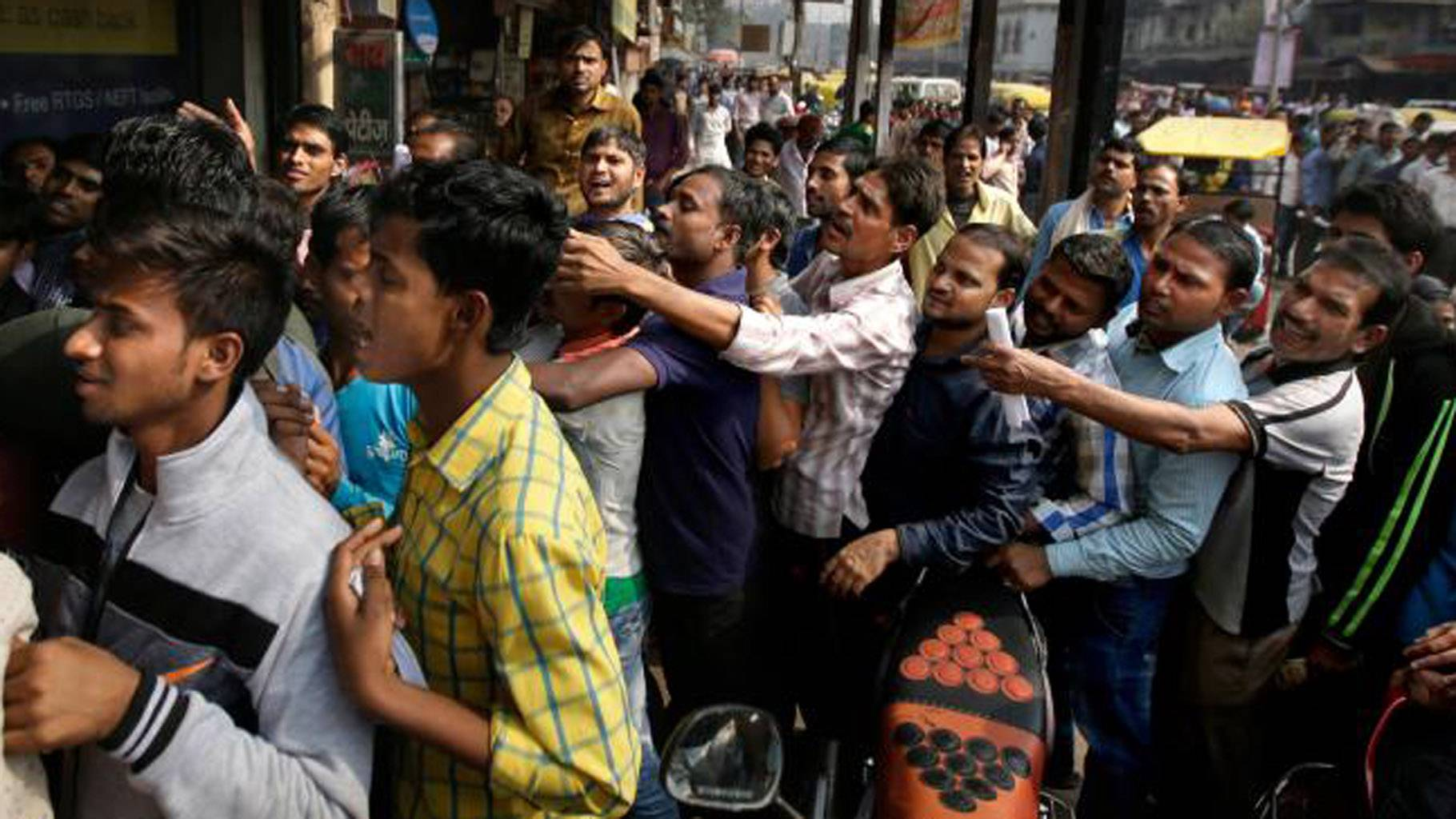 हक़ीक़त तो यही है कि सरकारी कंपनियां प्राइवेट में तब्दील होने पर आरक्षण नहीं देतीं