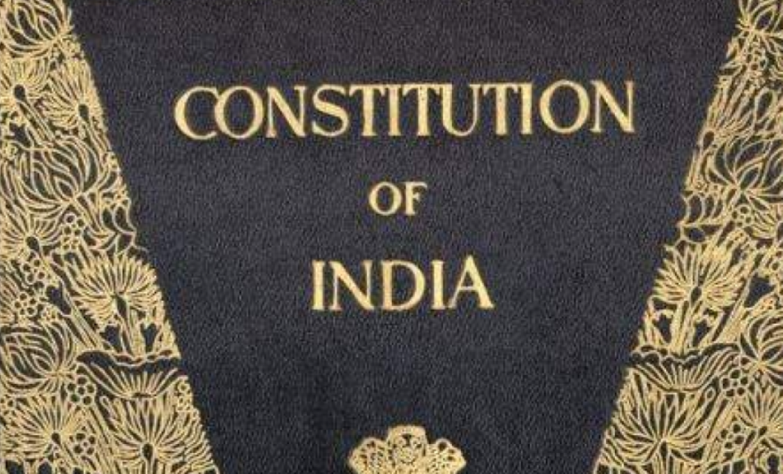 भारत का संचालन किसके हाथ — शास्त्र/धर्मपुस्तकें या संविधान?