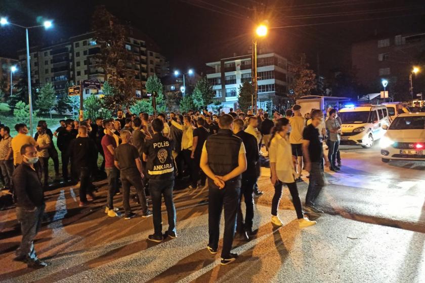 भीड़ ने तुर्की में सीरियाई शरणार्थियों पर हमला किया