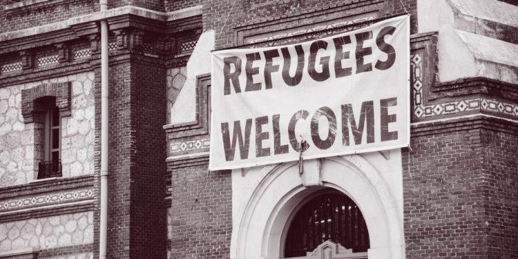 क्यों अफ़ग़ानिस्तान संकट शरणार्थी क़ानून की ज़रूरत को रेखांकित करता है