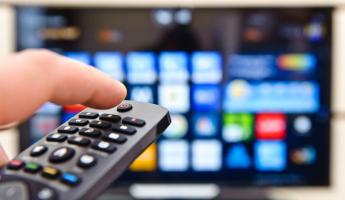 टेलीविज़न की उत्तेजक डिबेट्स में आम ज़िन्दगी के बुनियादी मुद्दे क्यों नही होते शामिल?