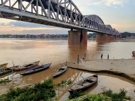 बनारस का राजघाटः इसी के पास बन रही है जानलेवा भंवर