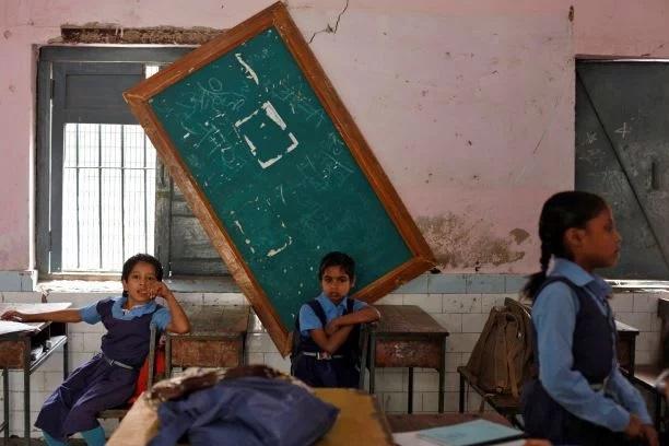 सरकार शिक्षा उपकर का 1.16 लाख करोड़ रुपया दबाए बैठी है