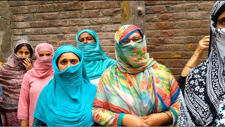 Kashmir Women in Rainawari 