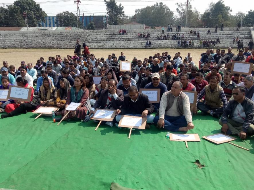 sc st employees association dharna in dehradun