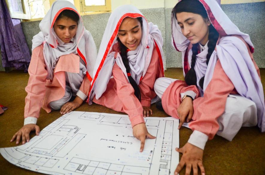  पाकिस्तान में शैक्षणिक संस्थान फिर से खुले
