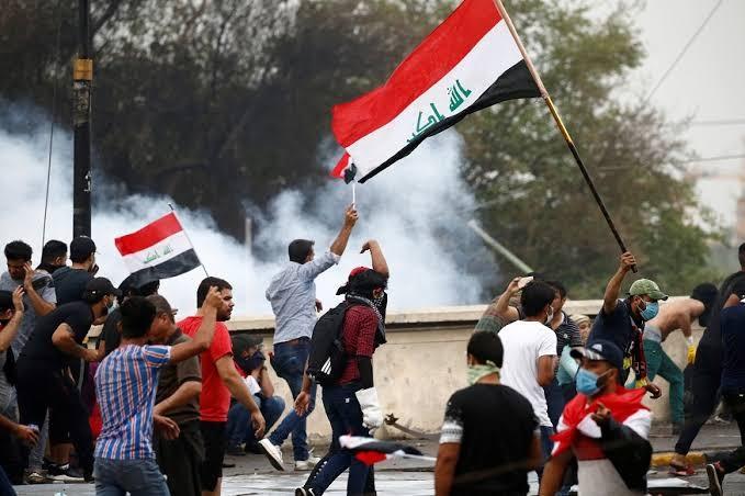 इराक़ में सरकार-विरोधी प्रदर्शन हिंसा का शिकार