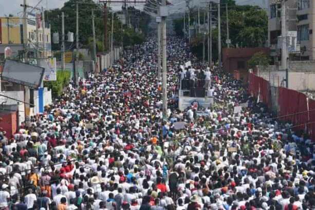जोवेनेेेल मोइसे की तानाशाही के ख़िलाफ़ हैती के लोगों का विरोध जारी