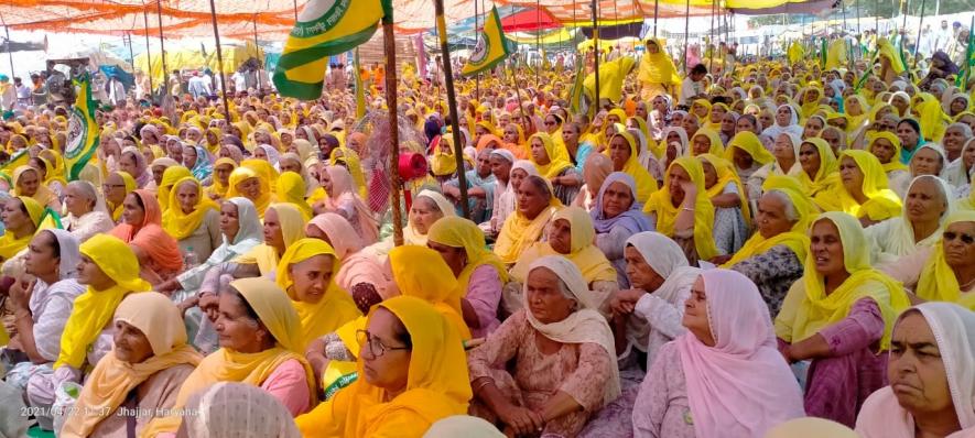 क्या सरकार किसान आंदोलन को बलपूवर्क खत्म करने की ओर बढ़ रही है?