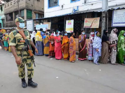 बंगाल चुनाव : छिटपुट हिंसा और प्रत्याशी पर हमले के बीच हुआ अंतिम चरण का मतदान    