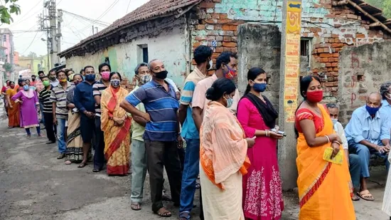 बंगाल चुनाव: सातवें चरण में 34 सीटों पर मतदान जारी