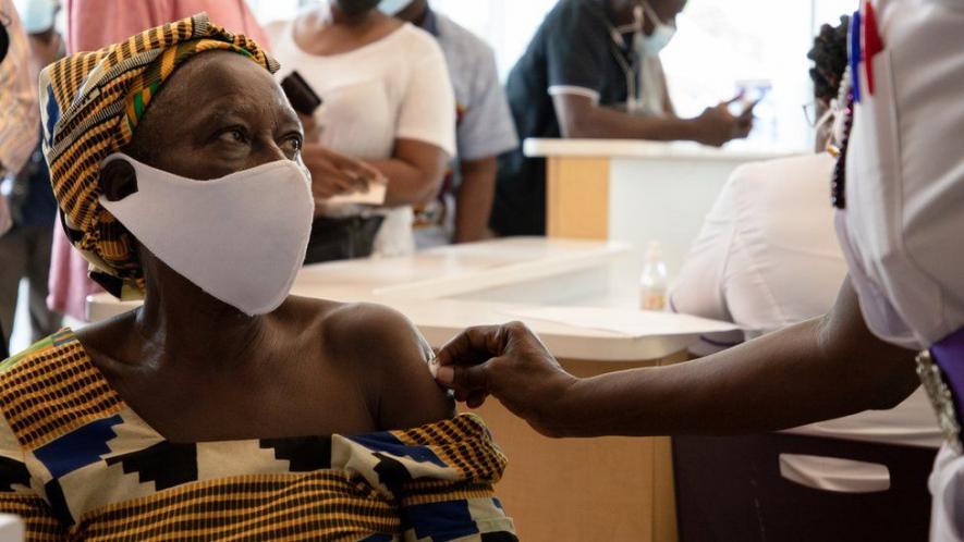 अफ्रीका में कुल कोविड-19 मामले 5 मिलियन पार लेकिन केवल 1% आबादी को लगा टीका