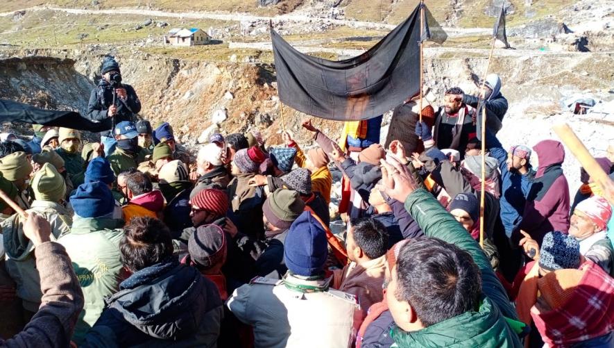 protest in Kedarnath