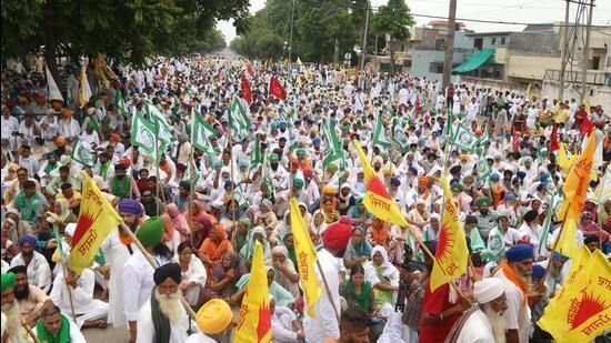 पंजाब के किसान संगठनों ने भगवंत मान सरकार के ख़िलाफ़ खोला मोर्चा