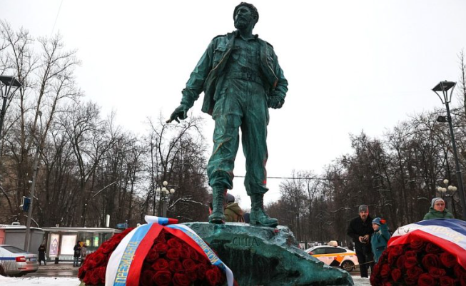 Statue of Fidel Castro