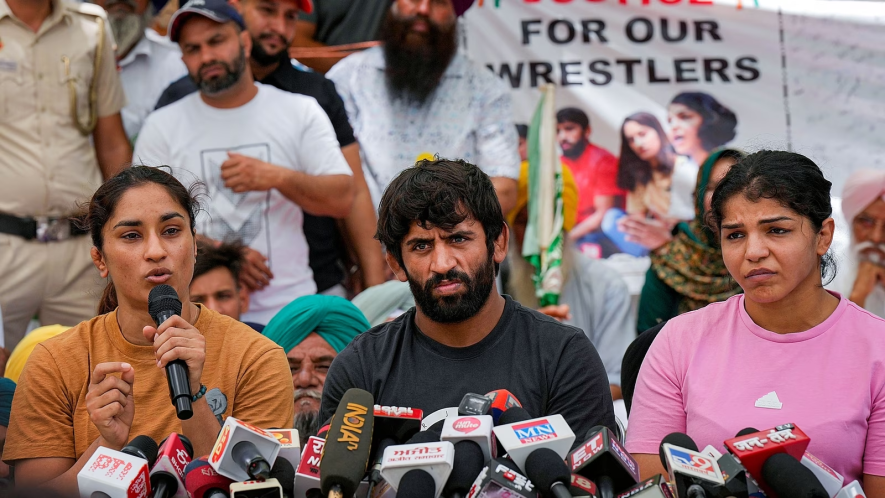 wrestlers protest