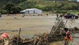 इंडोनेशिया में बाढ़-भूस्खलन से बिगड़े हालात