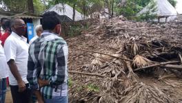 गोदावरी बाढ़ पीड़ितों के प्रति आंध्र सरकार की बेरुखी के ख़िलाफ़ वाम पार्टियों का प्रतिरोध