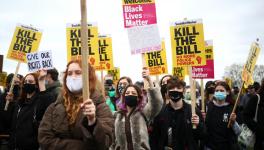 ब्रिटेन में ‘पुलिस, क्राइम, सेंटेंसिंग एंड कोर्ट्स’ बिल का विरोध। फोटो साभार : रायटर्स 