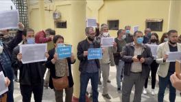 अल्जीरिया में पत्रकारों ने विश्व प्रेस स्वतंत्रता दिवस पर सरकारी उत्पीड़न का विरोध किया
