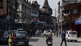 नई दिल्ली ने आख़िरकार कश्मीर के राजनीतिक दलों के लिए खोले बातचीत के दरवाज़े