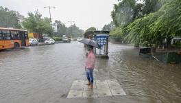 दिल्ली:चंद घंटे की बारिश में कई जगह जलजमाव,सरकारी दावों की खुली पोल